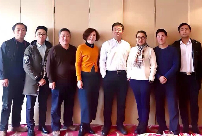 中信重工考察团到华体会平台-华体会（中国）一站式服务平台调研